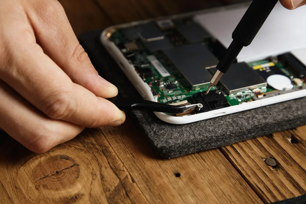 Comprehensive Repair Solutions - 九游下载
